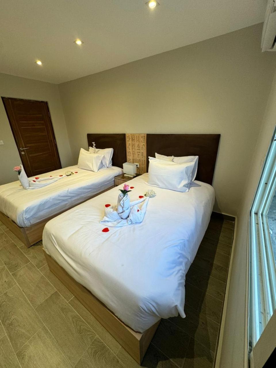 Khufu Pyramids Inn Nazlet el-Sîsi Kültér fotó