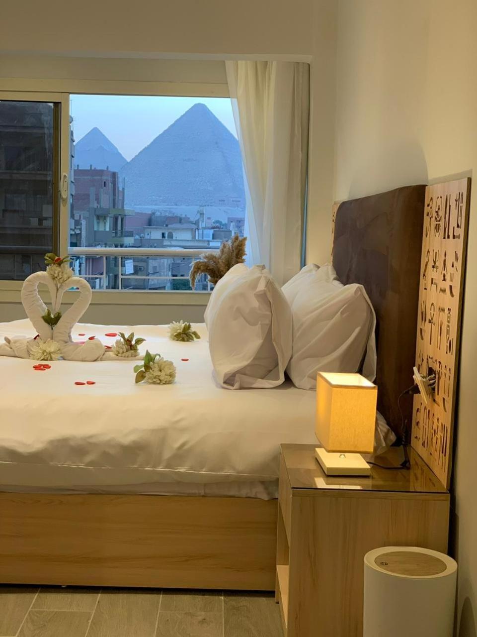 Khufu Pyramids Inn Nazlet el-Sîsi Kültér fotó
