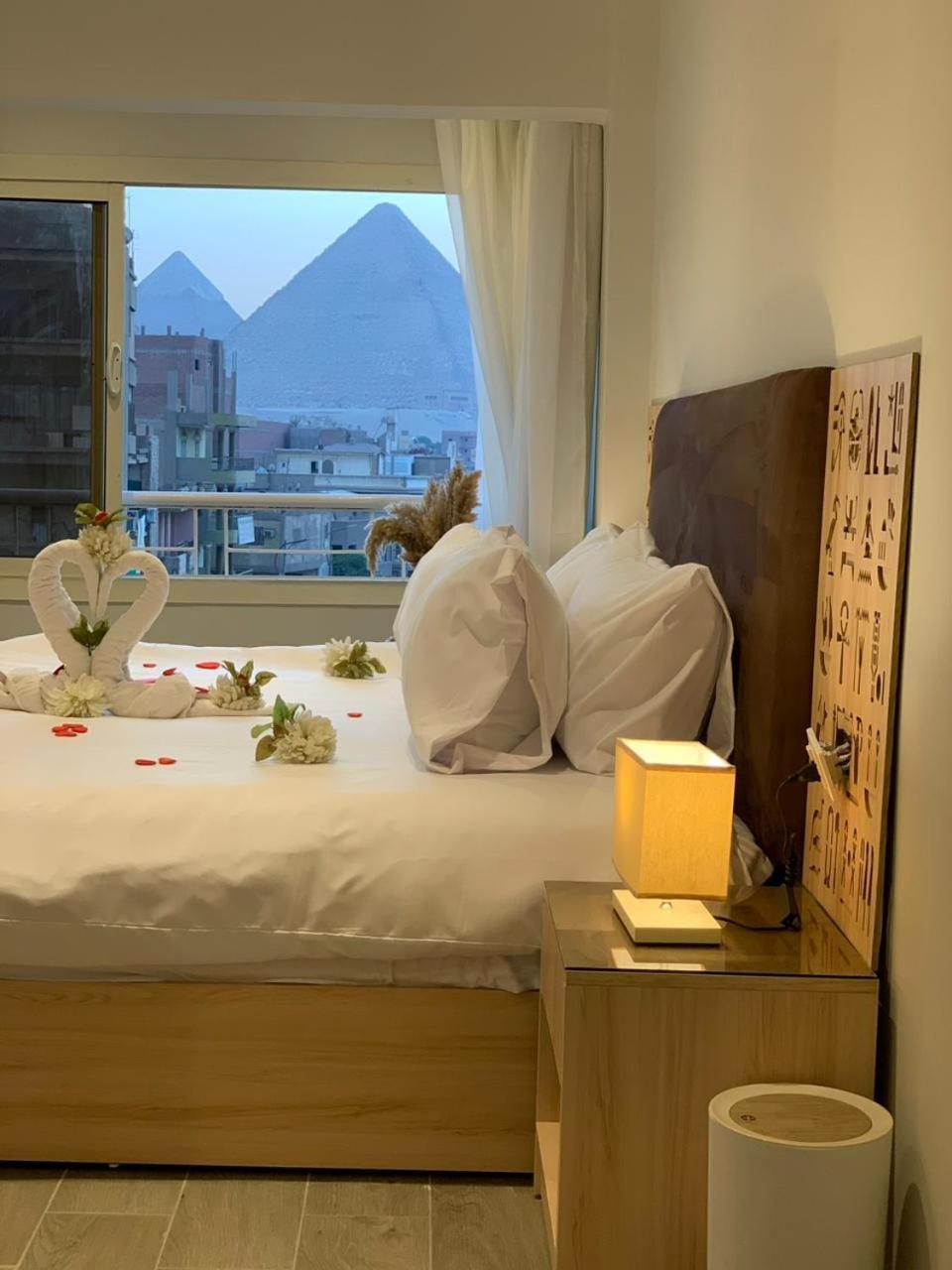 Khufu Pyramids Inn Nazlet el-Sîsi Kültér fotó