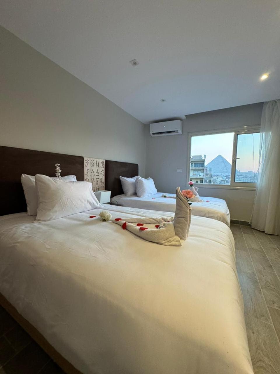 Khufu Pyramids Inn Nazlet el-Sîsi Kültér fotó